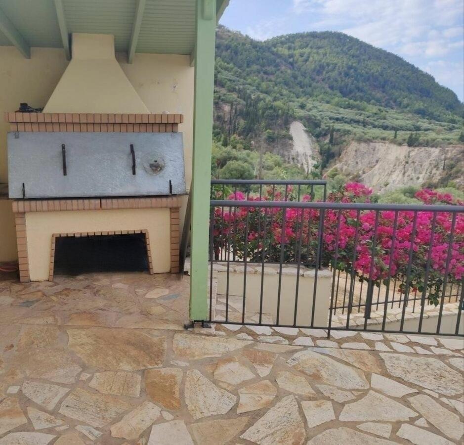 Sapphire Blue Villa Kalamitsi  Exterior photo